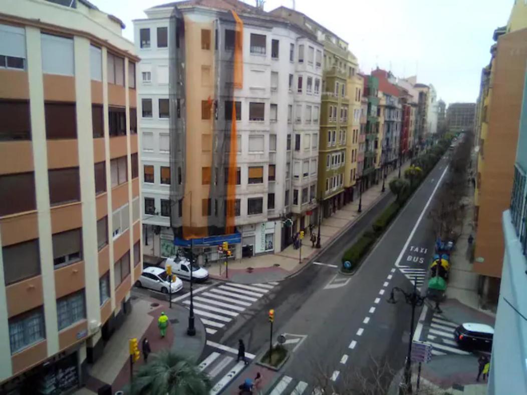 Las Golondrinas Zaragoza Buitenkant foto